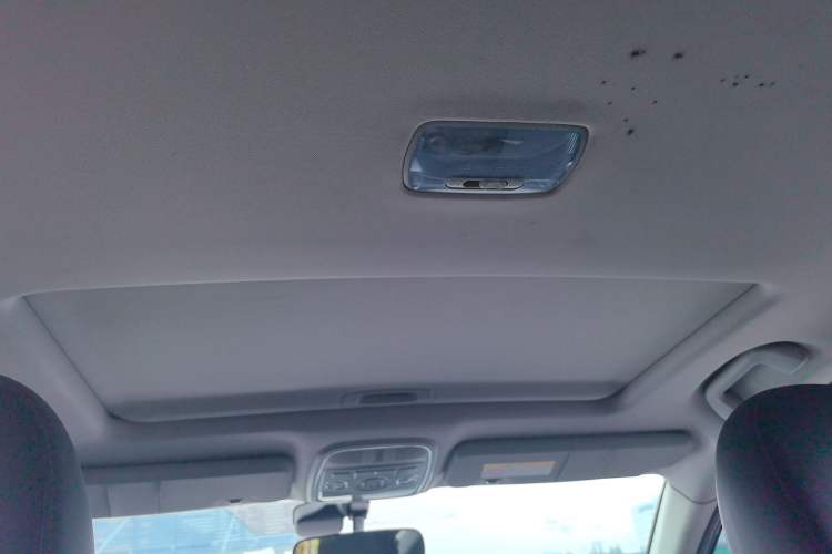 Used Haval M6 2017 1.5T Automatic Two-Wheel Drive Prestige Model Headliner