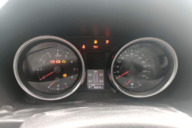 Used Haval M6 2017 1.5T Automatic Two-Wheel Drive Elite Model Instrument Cluster