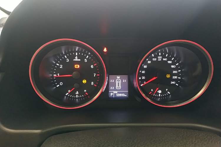 Used Haval M6 2017 1.5T Automatic Two-Wheel Drive Elite Model Instrument Cluster