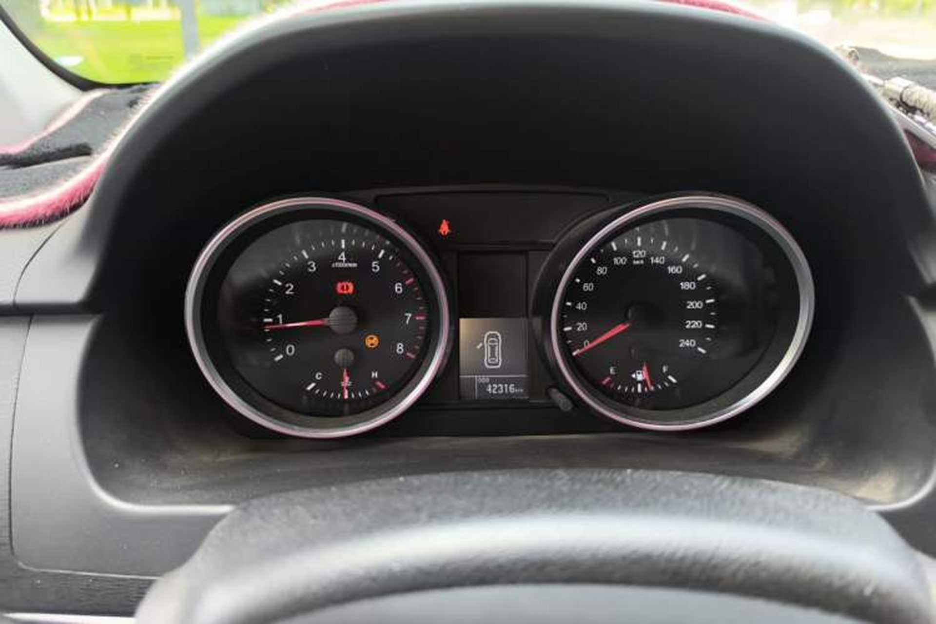 Used Haval M6 2017 1.5T Manual Two-Wheel Drive Urban Version Instrument Cluster