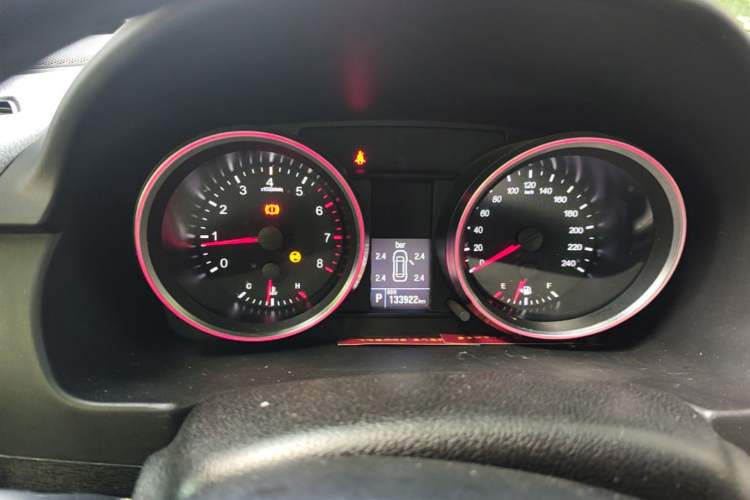 Used Haval M6 2017 1.5T Automatic Two-Wheel Drive Elite Model Instrument Cluster