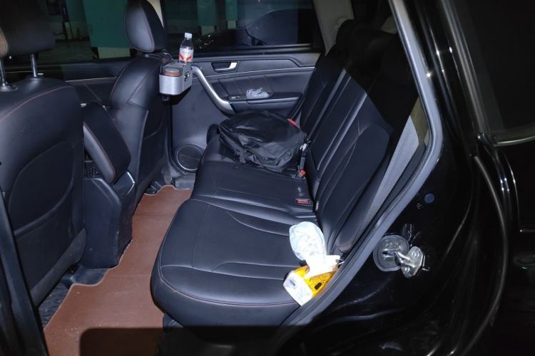 Used Haval M6 2017 1.5T Manual Two-Wheel Drive Elite Model Left Rear Seat