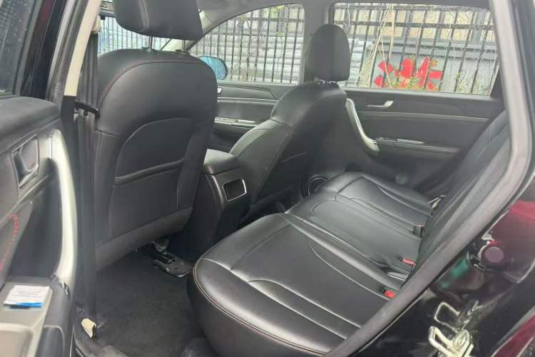 Used Haval M6 2017 1.5T Automatic Two-Wheel Drive Prestige Model Left Rear Seat
