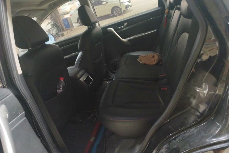 Used Haval M6 2017 1.5T Manual Two-Wheel Drive Elite Model Left Rear Seat