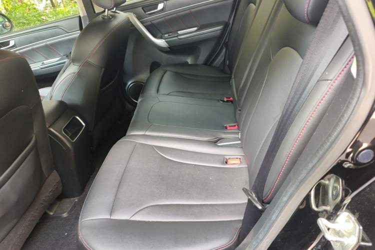 Used Haval M6 2017 1.5T Automatic Two-Wheel Drive Elite Model Left Rear Seat