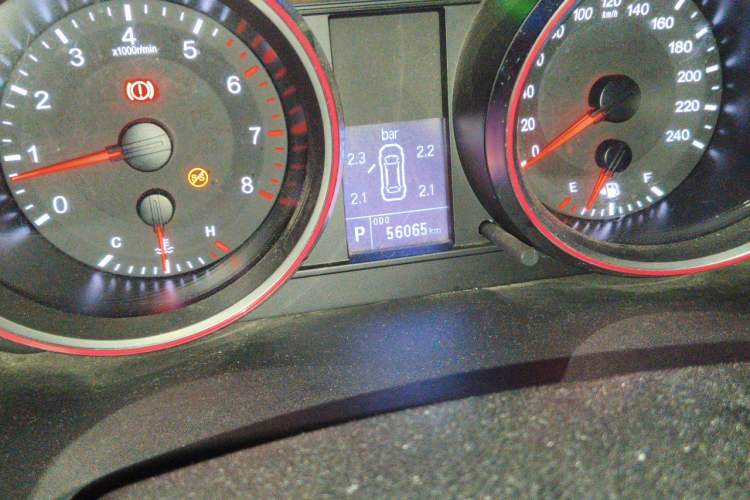Used Haval M6 2017 1.5T Automatic Two-Wheel Drive Prestige Model Odometer Close Up