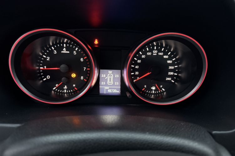 Used Haval M6 2017 1.5T Manual Two-Wheel Drive Elite Model Odometer Close Up