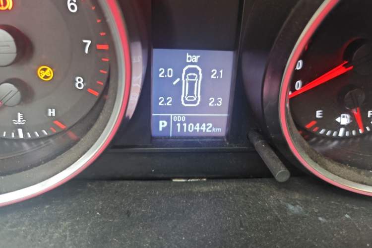Used Haval M6 2017 1.5T Automatic Two-Wheel Drive Elite Model Odometer Close Up