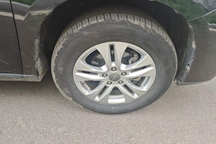 Used Haval M6 2017 1.5T Automatic Two-Wheel Drive Elite Model Right Front Wheel Hub