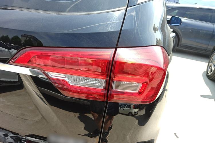 Used Haval M6 2017 1.5T Automatic Two-Wheel Drive Elite Model Right Rear Taillight