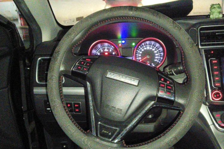 Used Haval M6 2017 1.5T Automatic Two-Wheel Drive Prestige Model Steering Wheel