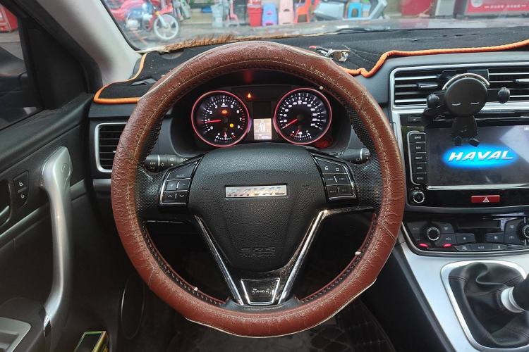 Used Haval M6 2017 1.5T Manual Two-Wheel Drive Elite Model Steering Wheel