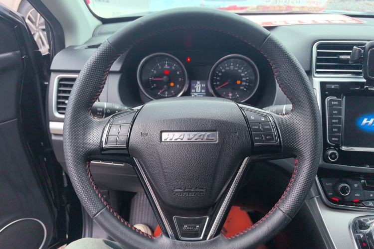 Used Haval M6 2017 1.5T Automatic Two-Wheel Drive Prestige Model Steering Wheel