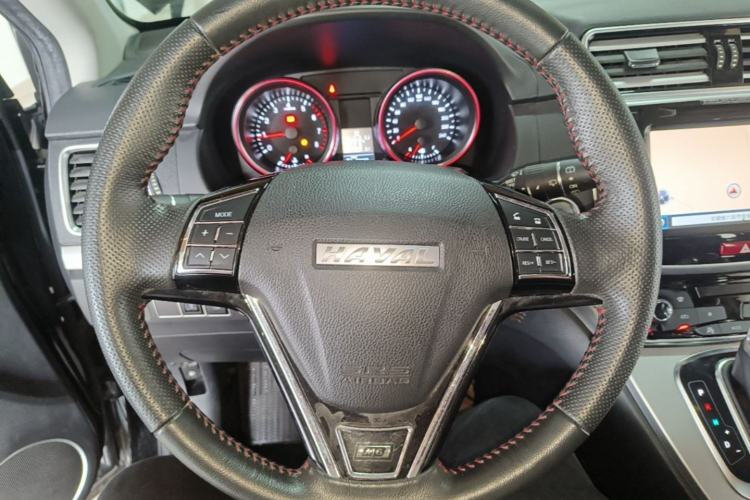 Used Haval M6 2017 1.5T Automatic Two-Wheel Drive Elite Model Steering Wheel