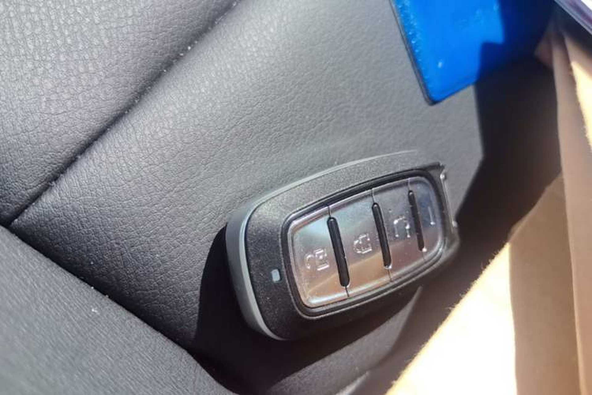 Used Haval M6 2017 1.5T Automatic Two-Wheel Drive Elite Model Vehicle Key