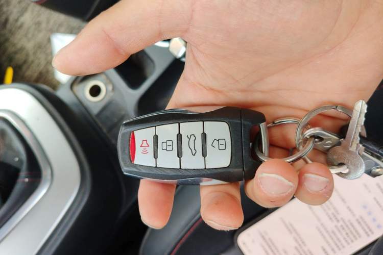 Used Haval M6 2017 1.5T Manual Two-Wheel Drive Elite Model Vehicle Key