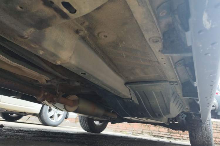 Used Haval M6 2017 1.5T Manual Two-Wheel Drive Elite Model Chassis Front Left
