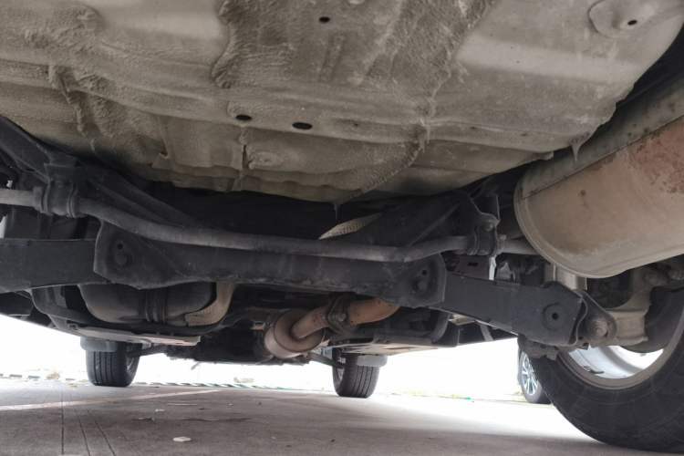 Used Haval M6 2017 1.5T Automatic Two-Wheel Drive Elite Model Chassis Rear
