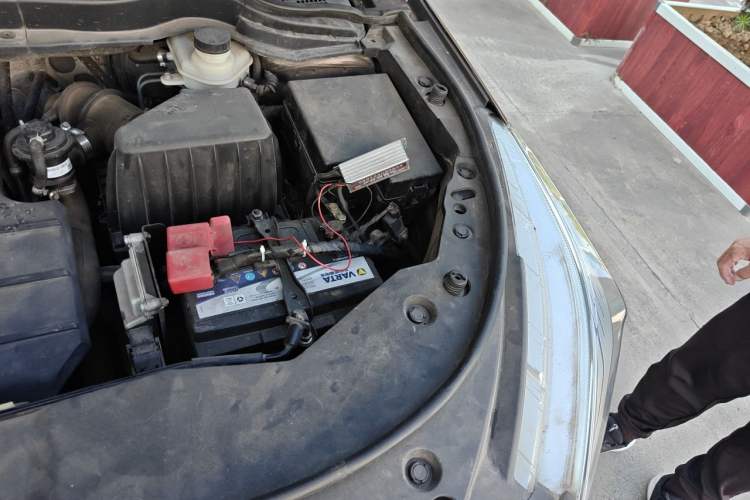Used Haval M6 2017 1.5T Automatic Two-Wheel Drive Elite Model Engine Bay Left