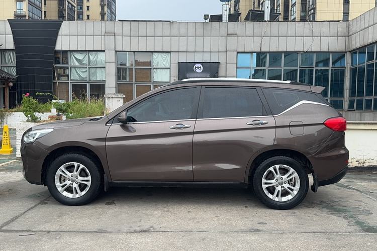 Used Haval M6 2017 1.5T Automatic Two-Wheel Drive Elite Model Exterior 5