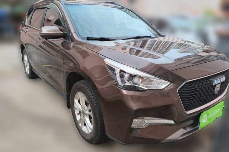 Used Haval M6 2017 1.5T Automatic Two-Wheel Drive Elite Model Front Right 45 Deg