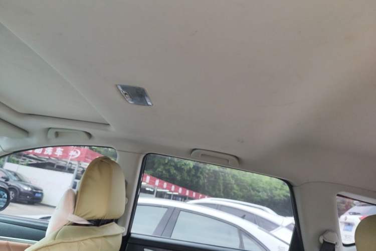 Used Haval M6 2017 1.5T Manual Two-Wheel Drive Elite Model Headliner