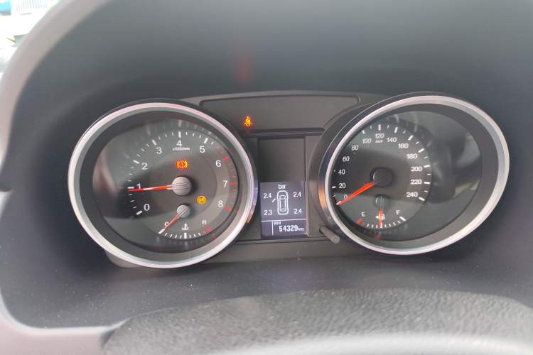 Used Haval M6 2017 1.5T Manual Two-Wheel Drive Elite Model Instrument Cluster