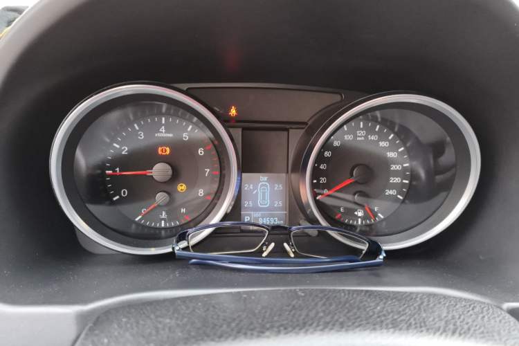 Used Haval M6 2017 1.5T Automatic Two-Wheel Drive Elite Model Instrument Cluster