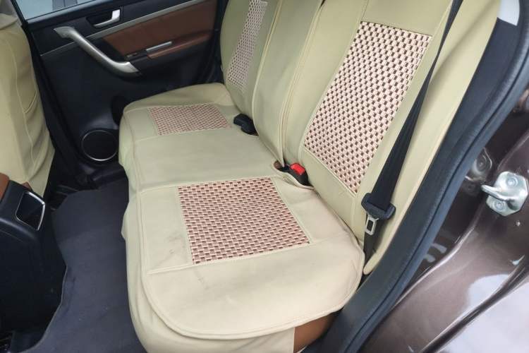 Used Haval M6 2017 1.5T Manual Two-Wheel Drive Elite Model Left Rear Seat