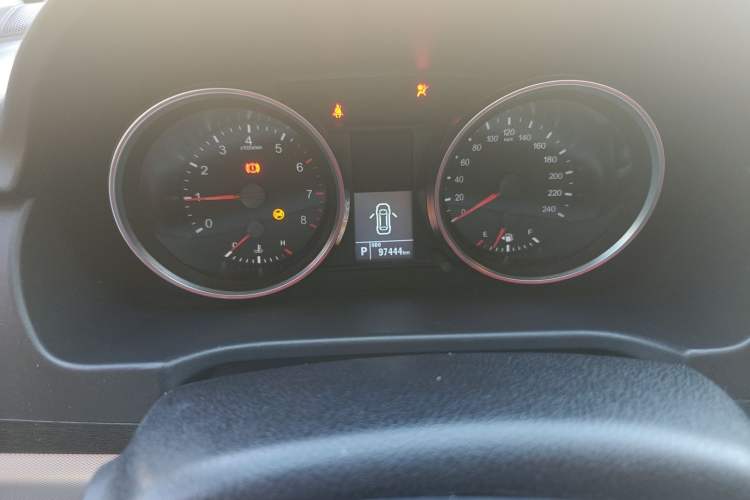 Used Haval M6 2017 1.5T Automatic Two-Wheel Drive Elite Model Odometer Close Up