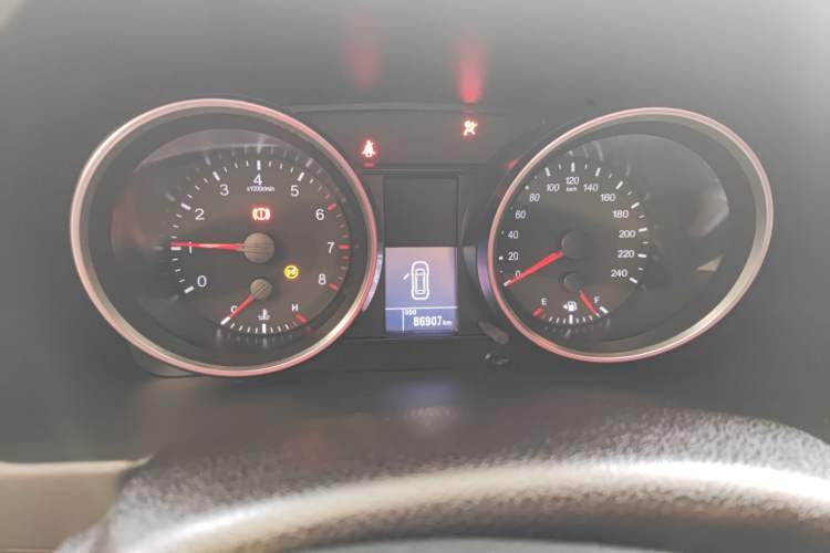Used Haval M6 2017 1.5T Manual Two-Wheel Drive Urban Version Odometer Close Up