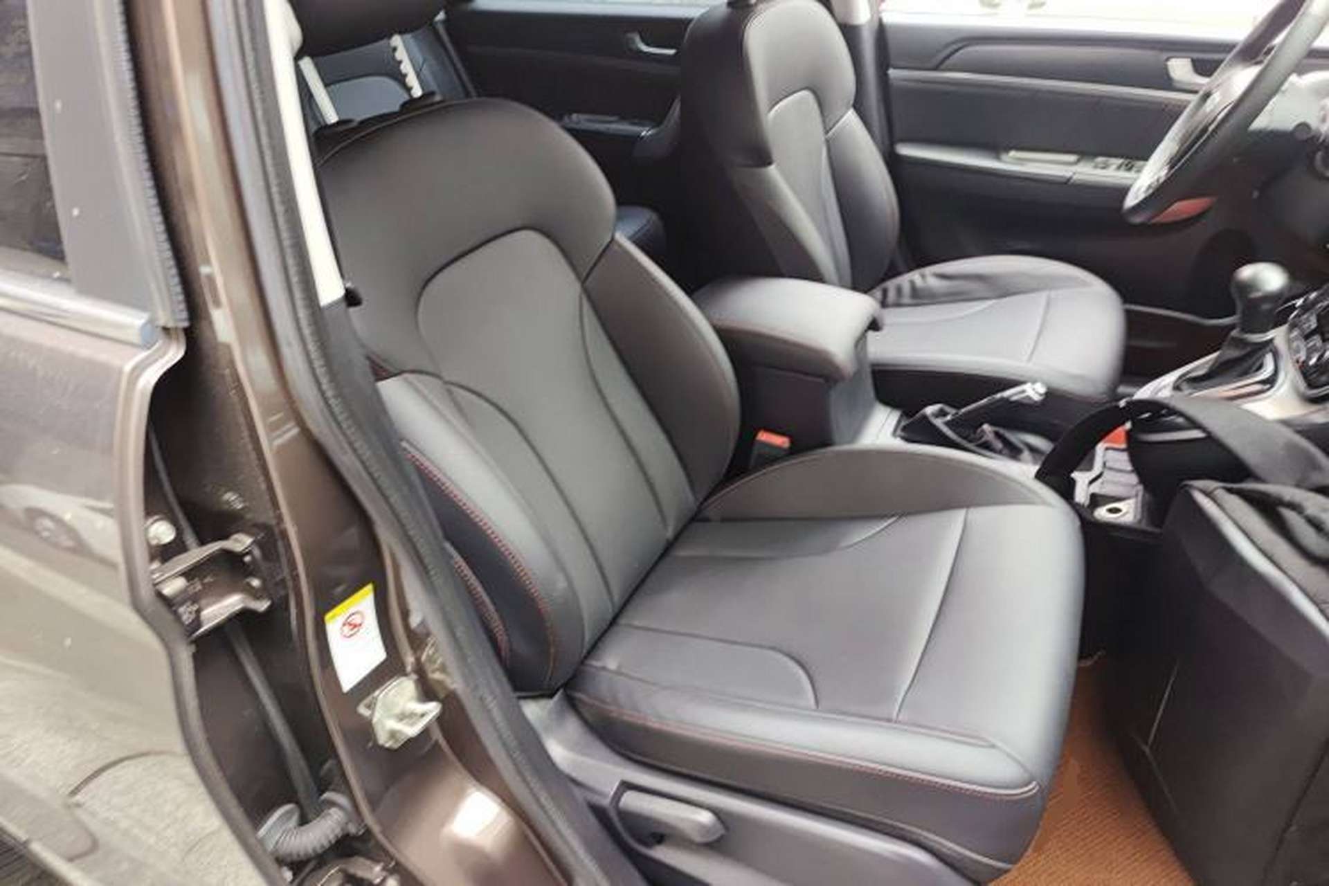 Used Haval M6 2017 1.5T Automatic Two-Wheel Drive Elite Model Right Front Seat