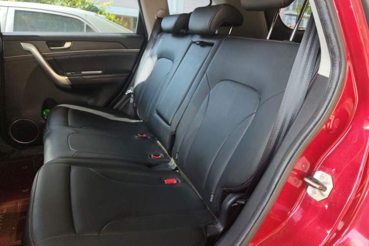 Used Haval M6 2017 1.5T Automatic Two-Wheel Drive Elite Model Left Rear Seat