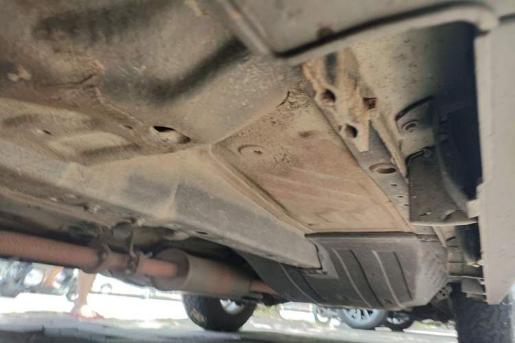 Used Haval M6 2017 1.5T Manual Two-Wheel Drive Elite Model Chassis Front Left