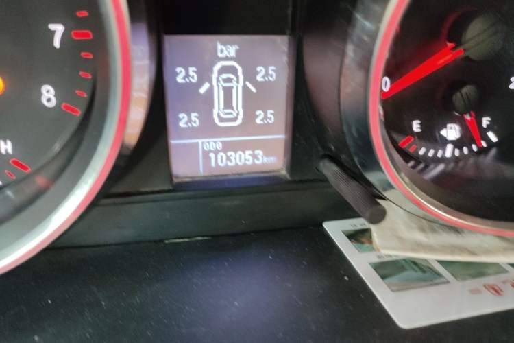 Used Haval M6 2017 1.5T Manual Two-Wheel Drive Elite Model Odometer Close Up