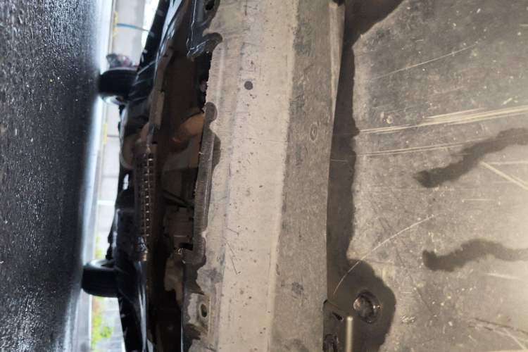 Used Haval M6 2017 1.5T Manual Two-Wheel Drive Elite Model Chassis Front