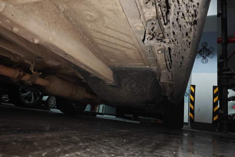 Used Haval M6 2017 1.5T Automatic Two-Wheel Drive Elite Model Chassis Front Left
