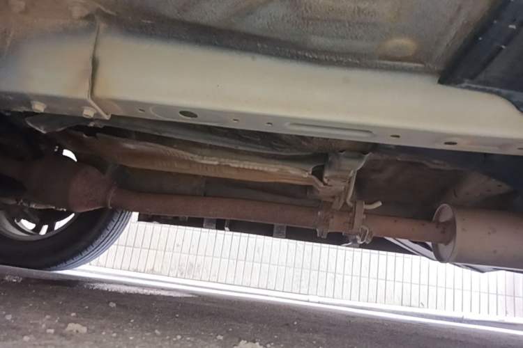 Used Haval M6 2017 1.5T Automatic Two-Wheel Drive Elite Model Chassis Front Left