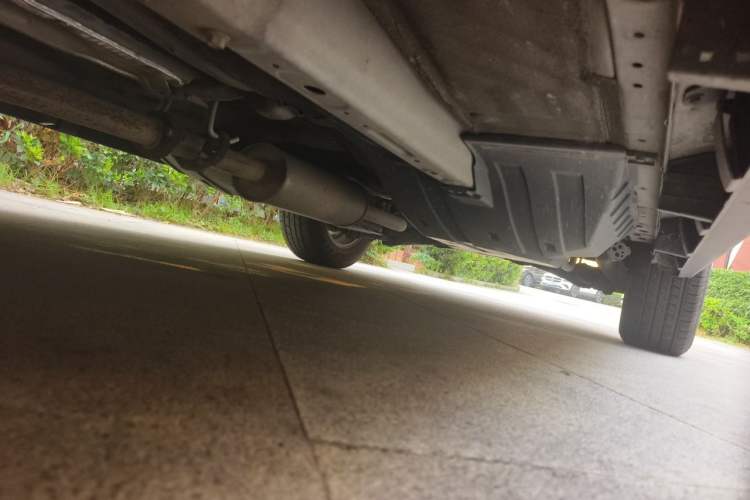 Used Haval M6 2017 1.5T Automatic Two-Wheel Drive Elite Model Chassis Front Left