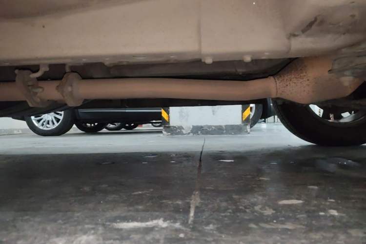 Used Haval M6 2017 1.5T Manual Two-Wheel Drive Elite Model Chassis Front Right
