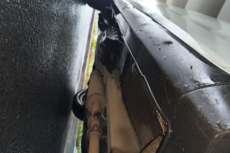 Used Haval M6 2017 1.5T Manual Two-Wheel Drive Elite Model Chassis Front Right