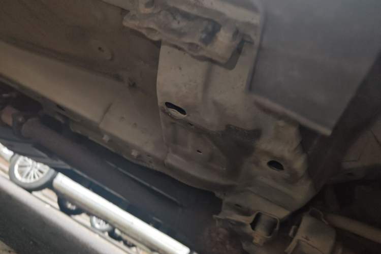 Used Haval M6 2017 1.5T Automatic Two-Wheel Drive Elite Model Chassis Front Right