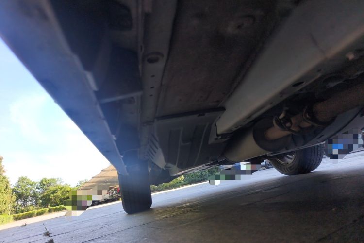 Used Haval M6 2017 1.5T Manual Two-Wheel Drive Elite Model Chassis Front Right