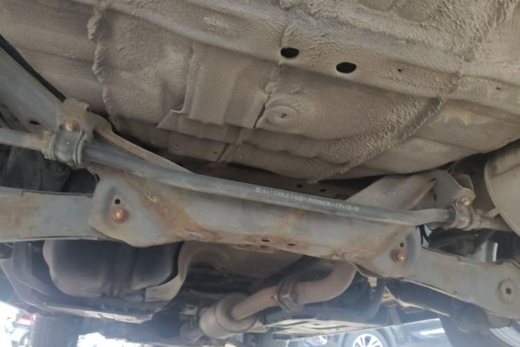 Used Haval M6 2017 1.5T Automatic Two-Wheel Drive Elite Model Chassis Rear