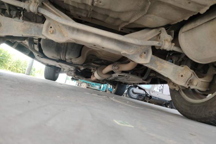 Used Haval M6 2017 1.5T Automatic Two-Wheel Drive Elite Model Chassis Rear