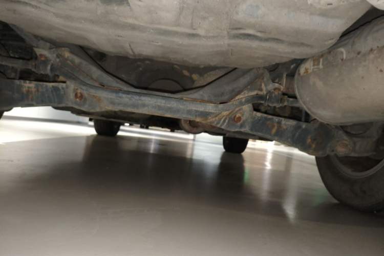 Used Haval M6 2017 1.5T Manual Two-Wheel Drive Elite Model Chassis Rear