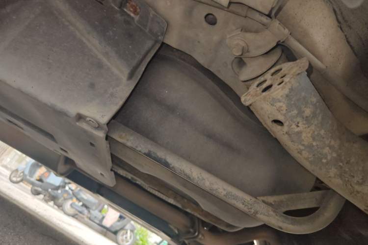 Used Haval M6 2017 1.5T Automatic Two-Wheel Drive Elite Model Chassis Rear Left