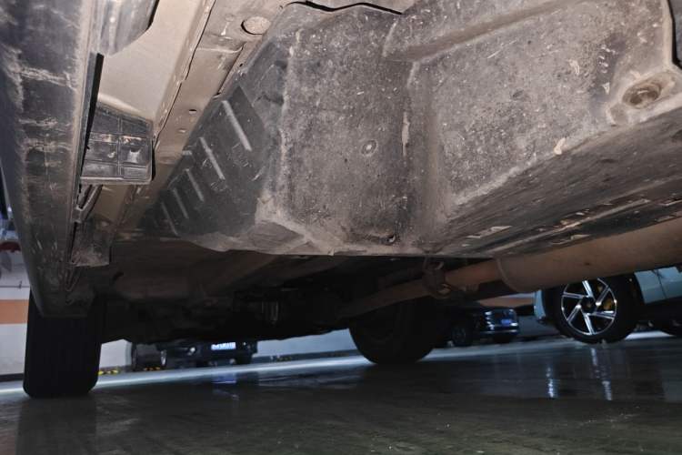 Used Haval M6 2017 1.5T Automatic Two-Wheel Drive Elite Model Chassis Rear Left