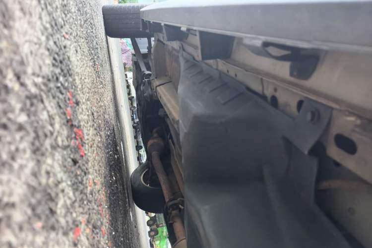 Used Haval M6 2017 1.5T Automatic Two-Wheel Drive Elite Model Chassis Rear Left