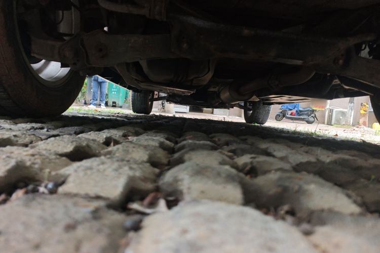 Used Haval M6 2017 1.5T Manual Two-Wheel Drive Elite Model Chassis Rear